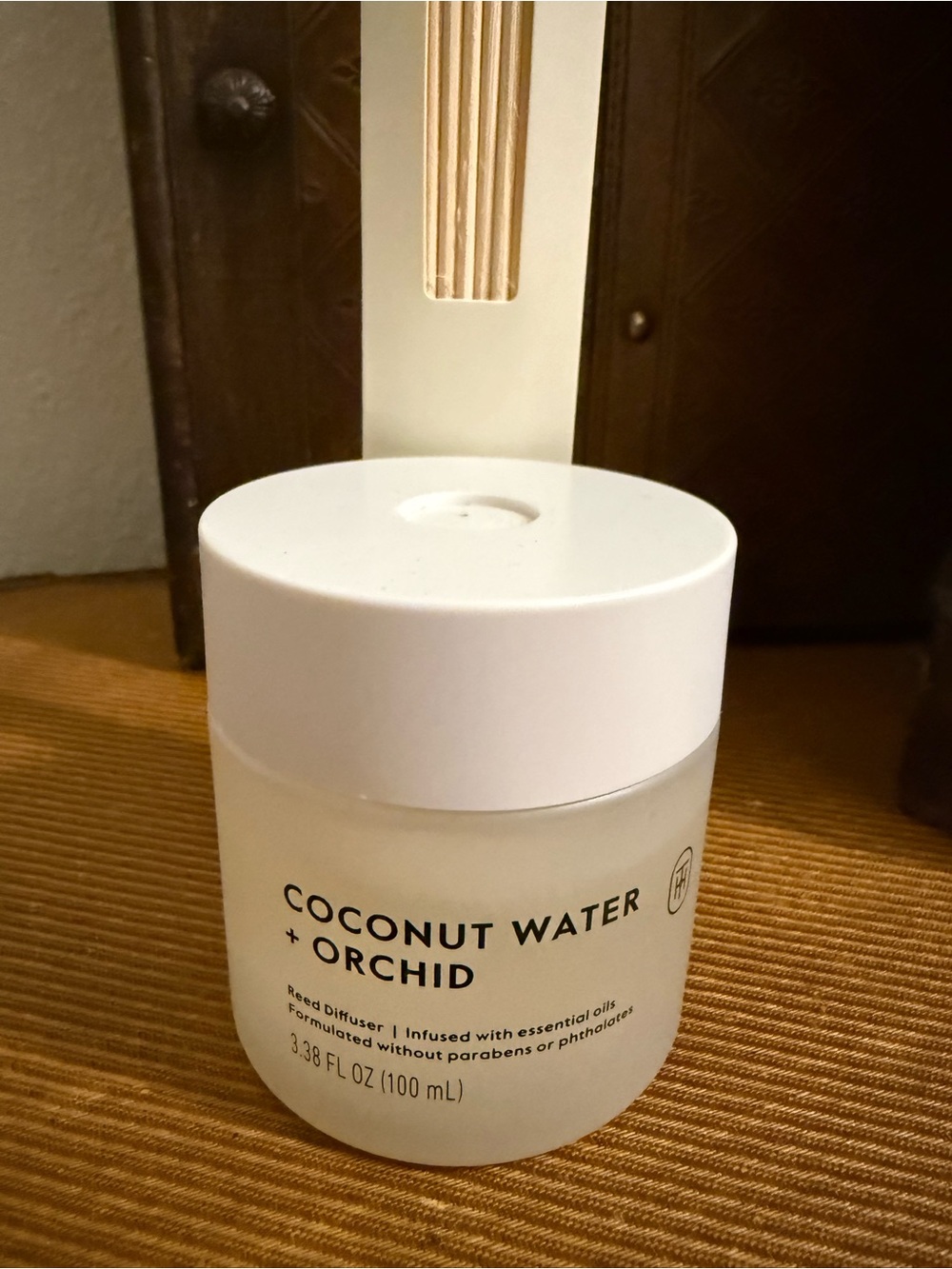 Coconut Water & Orchid Reed Diffuser 3.38 oz New